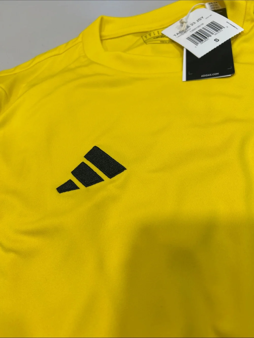 Adidas Tabela 23 Jersey Mens Small Yellow Black Aeroready Soccer Shirt IA9146
